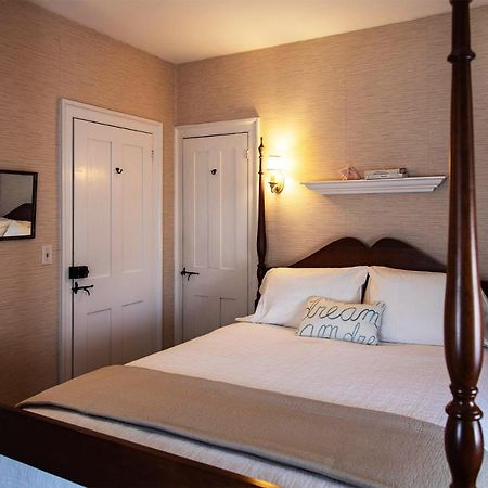 Centennial House Bed And Breakfast Northfield Exteriör bild