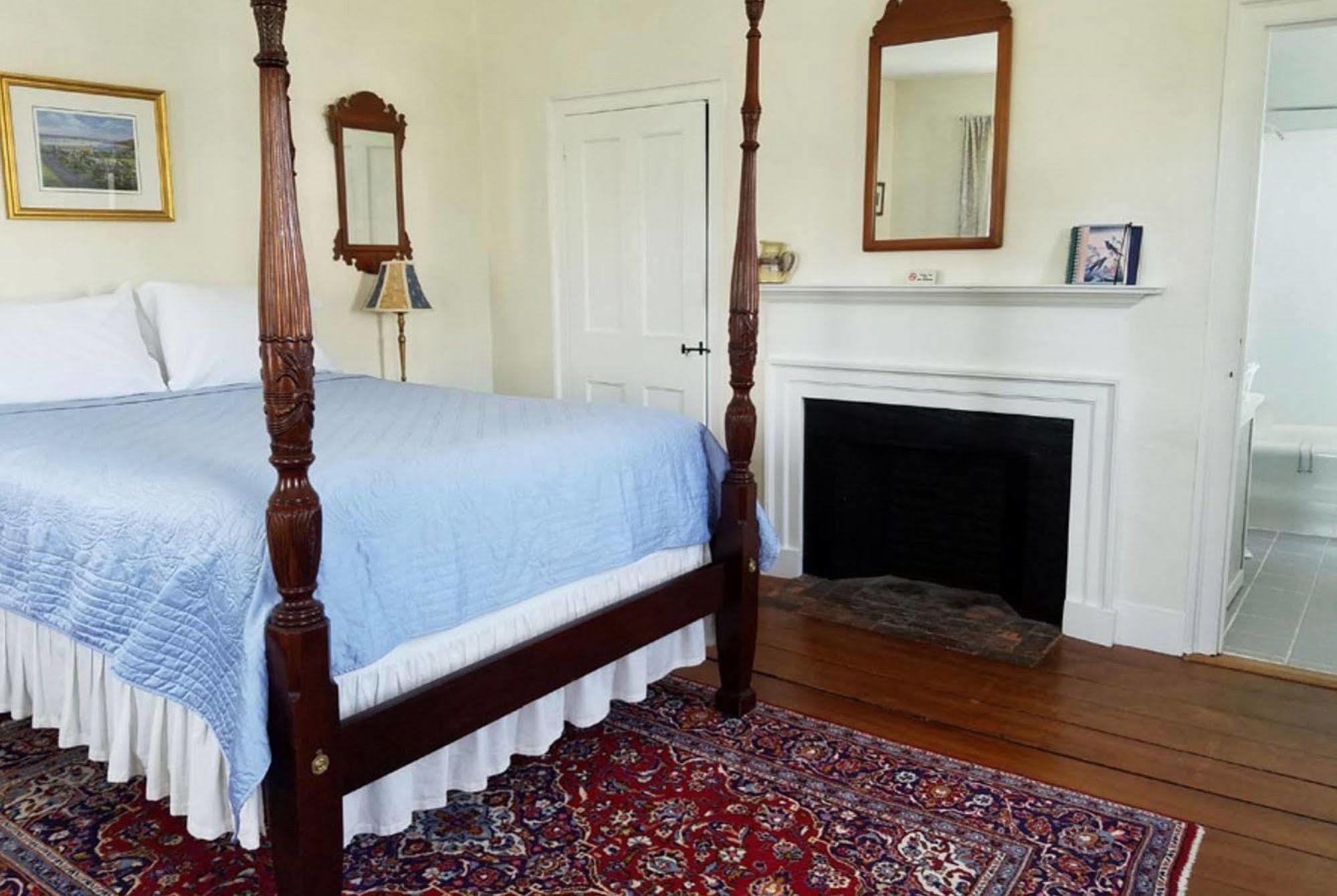 Centennial House Bed And Breakfast Northfield Exteriör bild