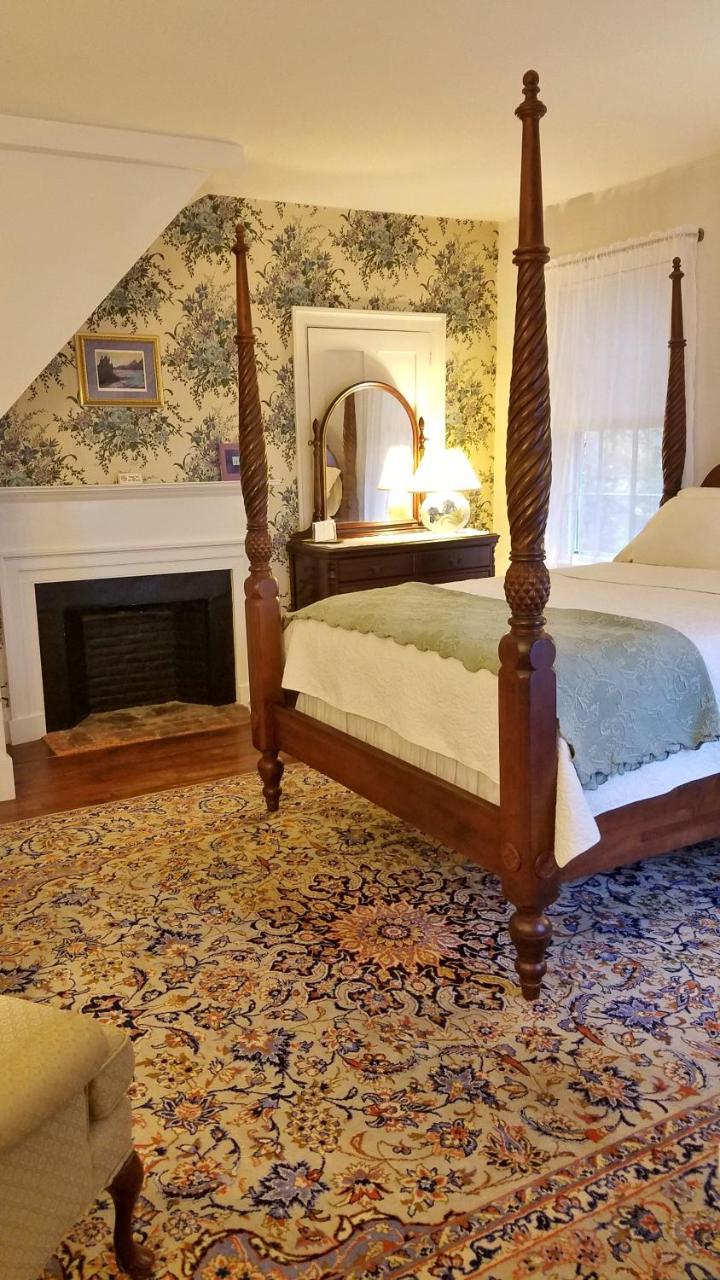 Centennial House Bed And Breakfast Northfield Exteriör bild