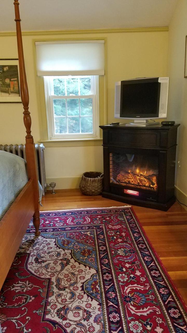 Centennial House Bed And Breakfast Northfield Exteriör bild