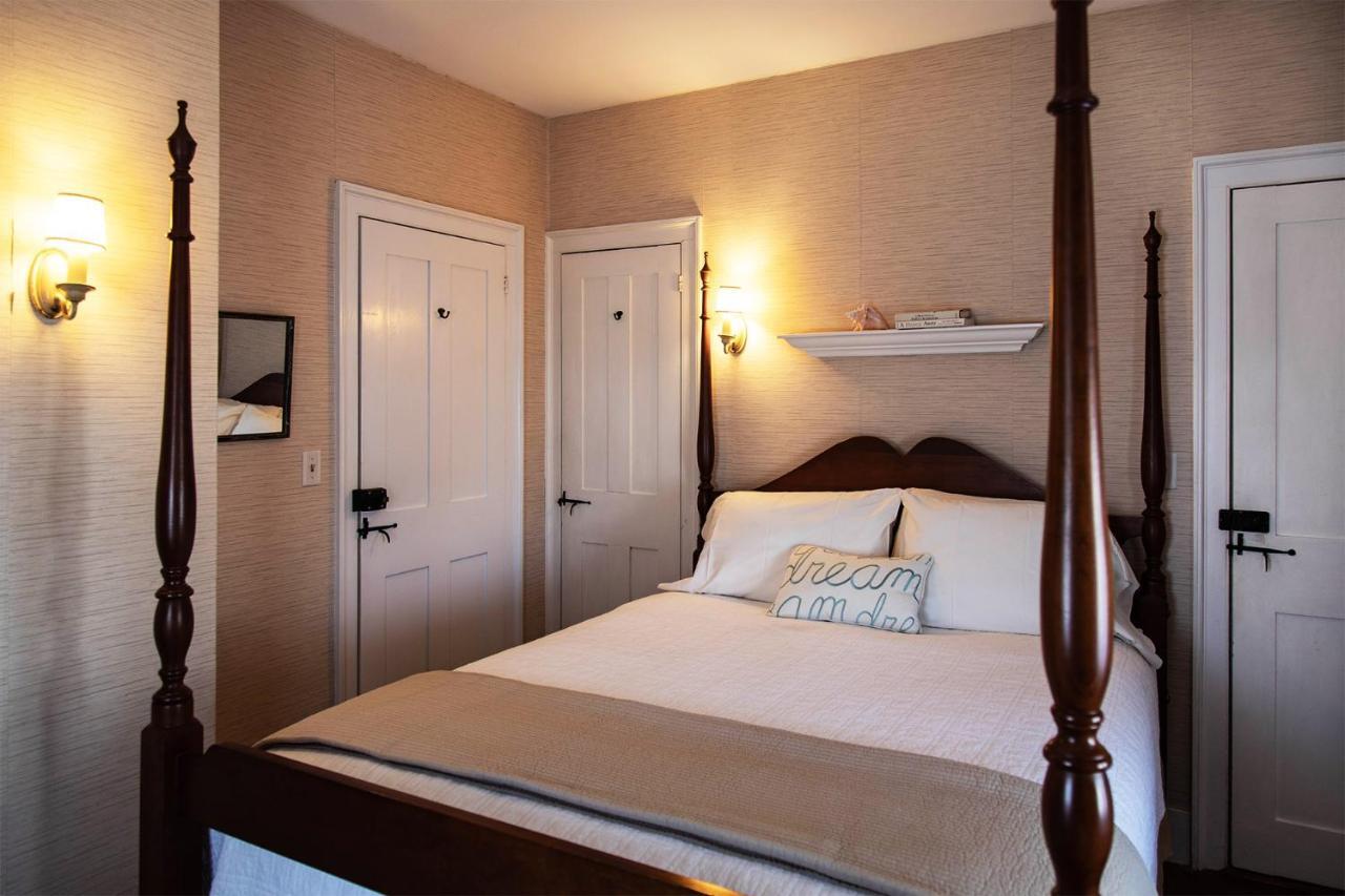 Centennial House Bed And Breakfast Northfield Exteriör bild